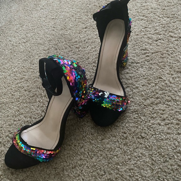 NEW LOOK - RAINBOW SEQUIN HEELS - Picture 3 of 7